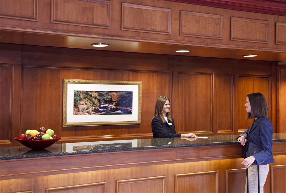 Columbus Airport Marriott Hotel Interior photo